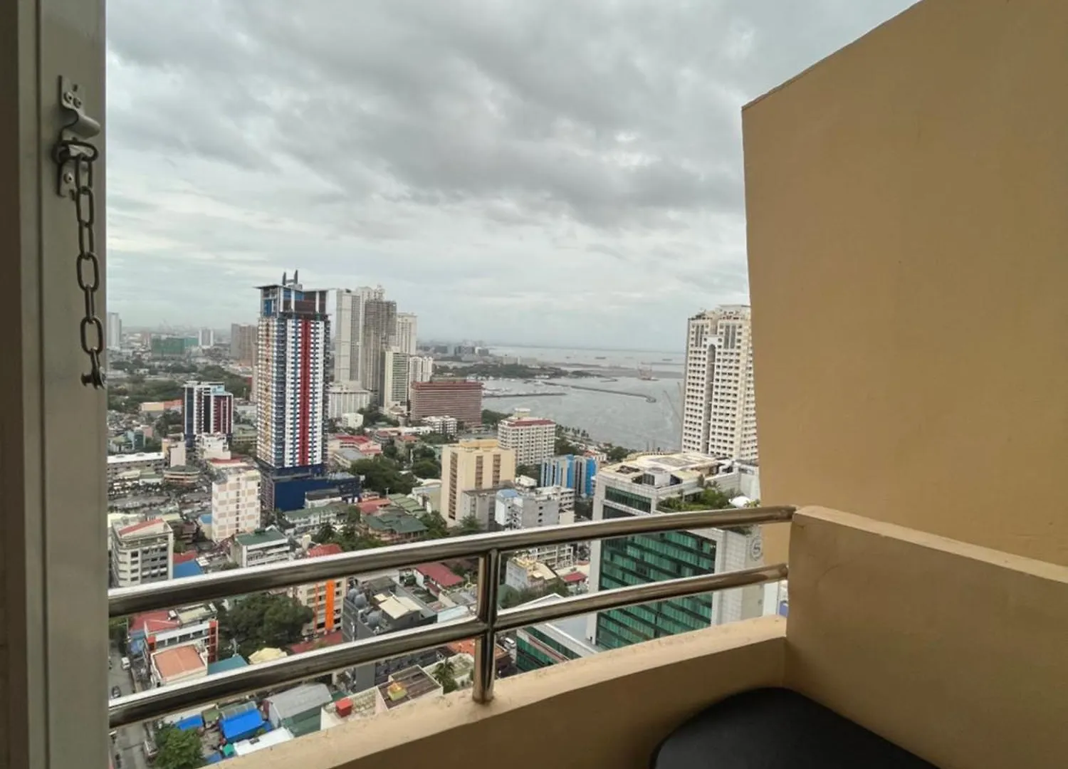 Kiean Leases Aparthotel Manila